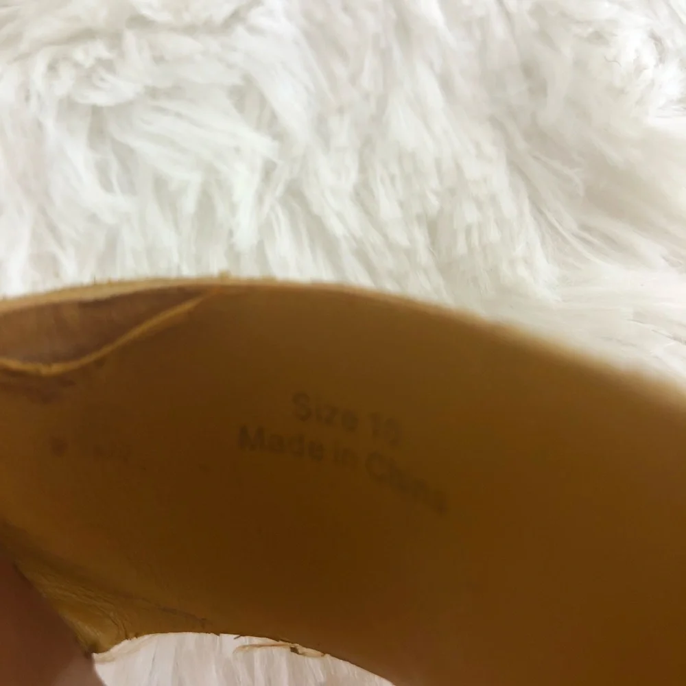 DOLCE VITA Mustard Yellow Cork Heel Wedges EUC.